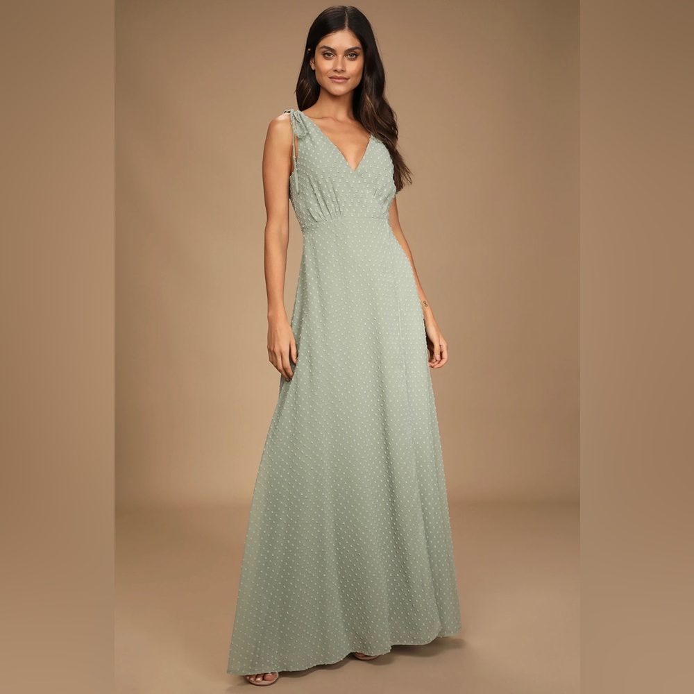 NWT- LuLus Romantic Possibilities Sage Brush Swiss Dot Maxi Dress SIZE M
